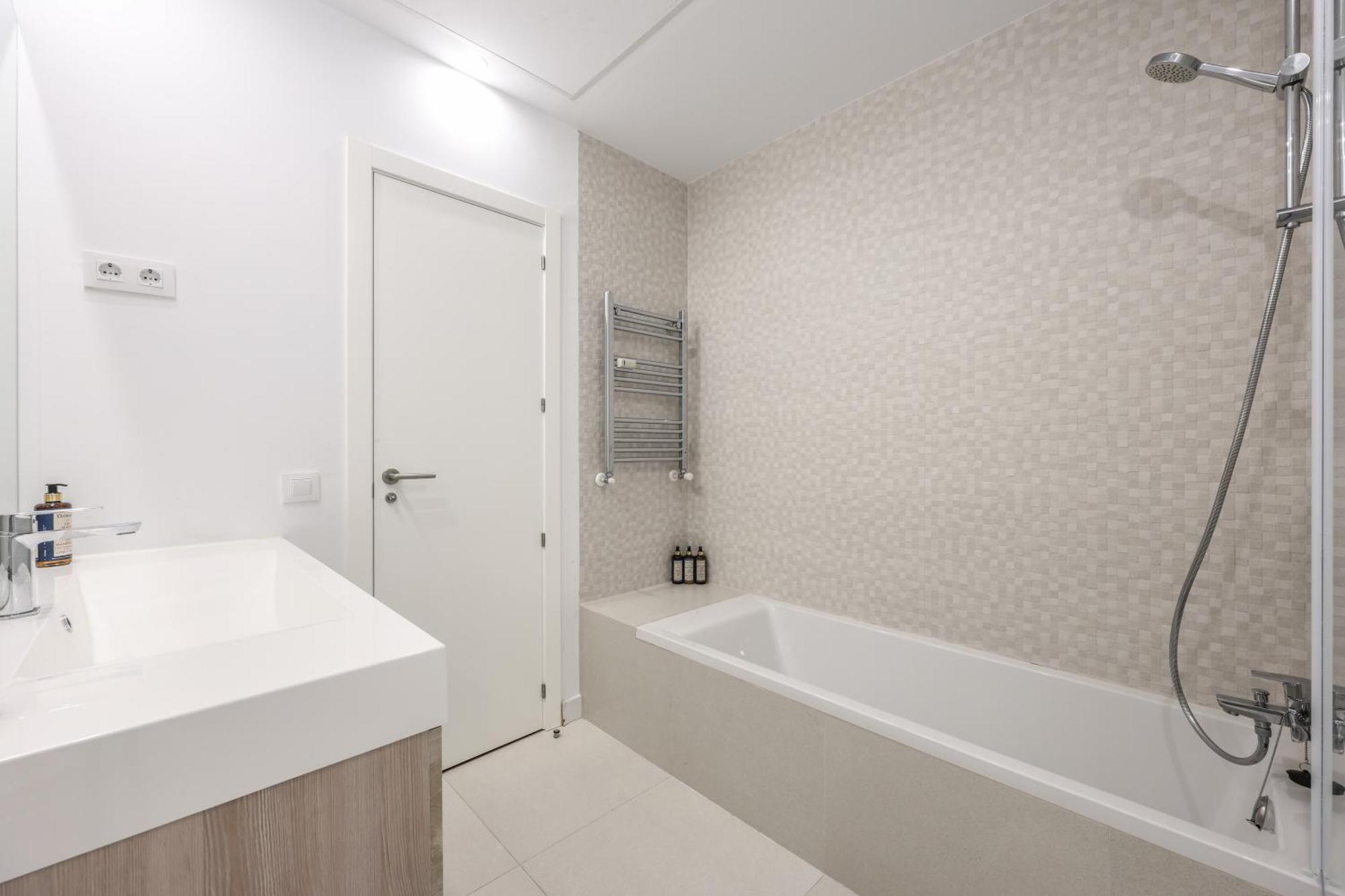 Hotel Be Coliving Madrid Centro Esterno foto